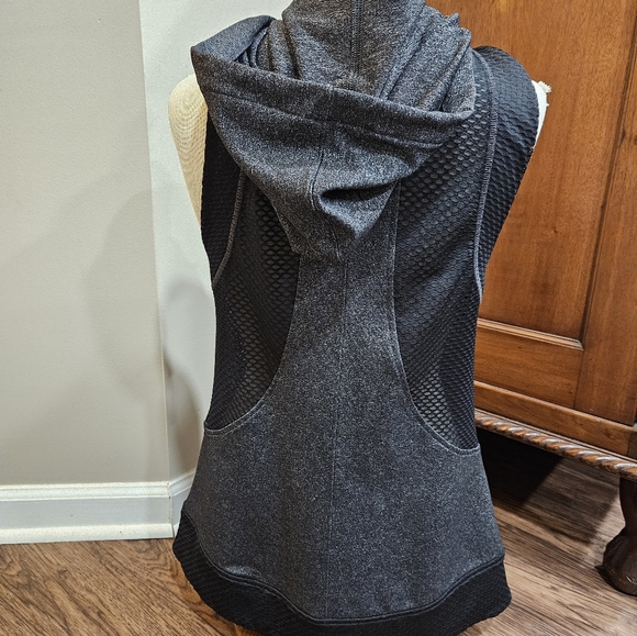 NWT Calia Small Women's Sleeveless Activewear Hooded Vest Sweatshirt Full Zip - Picture 2 of 3